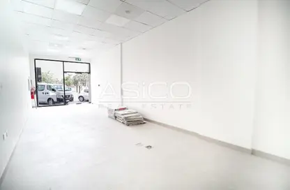 Shop - Studio for rent in Al Huda Building - Naif - Deira - Dubai