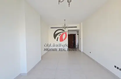 شقة - 2 غرف نوم - 3 حمامات للايجار في مبني الياسمين - الجداف - دبي