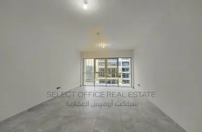 Empty Room image for: Apartment - 2 Bedrooms - 4 Bathrooms for rent in P2096 - Al Zeina - Al Raha Beach - Abu Dhabi, Image 1