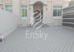 Ideal Location|Close to Market|Spacious Rooms