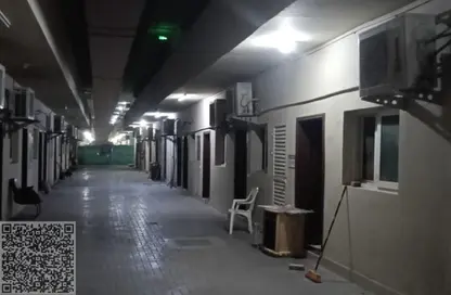 سكن عمال - استوديو - 8 حمامات للايجار في الصجعة الصناعية - آلصجعه - الشارقة