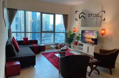 Apartment - 2 Bedrooms - 2 Bathrooms for rent in The Point - Dubai Marina - Dubai