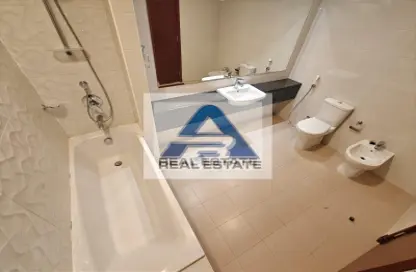 Apartment - 2 Bedrooms - 4 Bathrooms for rent in Marina Sunset Bay - The Marina - Abu Dhabi