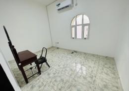 صورةغرفة فارغة لـ: فيلا - 1 غرفة نوم - 1 حمام للكراء في شارع دلما - المشرف - أبوظبي, صورة 1