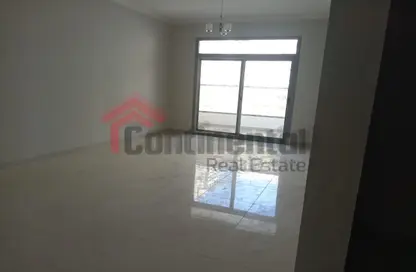 Apartment - 2 Bedrooms - 3 Bathrooms for rent in Al Khan - Sharjah