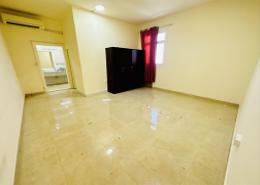 صورةغرفة فارغة لـ: فيلا - 1 غرفة نوم - 1 حمام للكراء في بناية المرور - شارع سلطان بن زايد الاول - منطقة المرور - أبوظبي, صورة 1