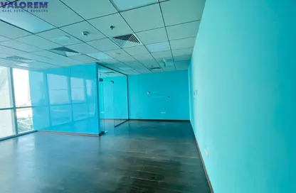 مكتب - استوديو للايجار في B2B  برج - الخليج التجاري - دبي