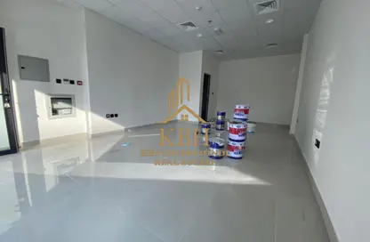 Shop - Studio - 1 Bathroom for rent in AlFalah - Muwaileh Commercial - Sharjah