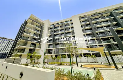 Apartment - Studio - 1 Bathroom for sale in The Gate - Masdar City - Abu Dhabi
