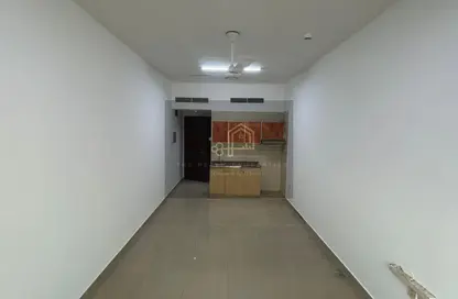 Apartment - Studio - 1 Bathroom for rent in Al Baraha - Deira - Dubai