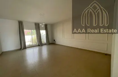 Villa - 5 Bedrooms - 4 Bathrooms for rent in Umm Suqeim 1 Villas - Umm Suqeim 1 - Umm Suqeim - Dubai