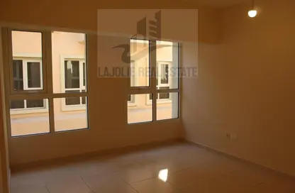 Empty Room image for: Apartment - 2 Bedrooms - 2 Bathrooms for rent in Al Muntazah - Abu Dhabi, Image 1