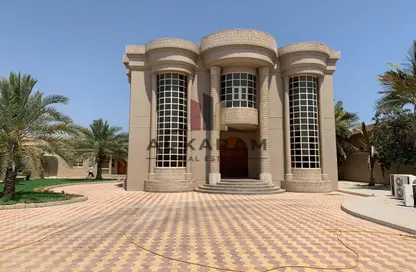 Villa - 4 Bedrooms - 6 Bathrooms for rent in Al Dhait South - Al Dhait - Ras Al Khaimah