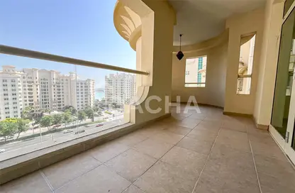 Apartment - 2 Bedrooms - 4 Bathrooms for rent in Al Hamri - Shoreline Apartments - Palm Jumeirah - Dubai