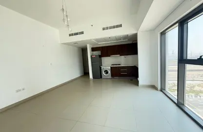 شقة - غرفة نوم - 1 حمام للايجار في عزيزي برتون - الفرجان - دبي