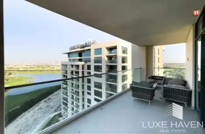 Apartment - 3 Bedrooms - 4 Bathrooms for rent in Tower B2 - Vida Hotel - The Hills - Dubai