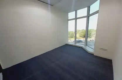Office Space - Studio - 4 Bathrooms for rent in Corniche Tower - Corniche Road - Abu Dhabi Office Space - Studio - 4 Bathrooms for rent in Corniche Tower - Corniche Road - Abu Dhabi