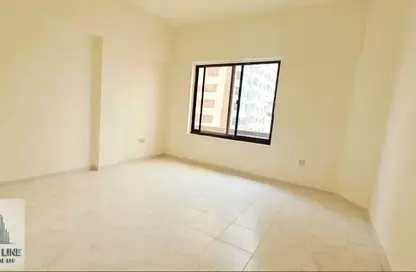 شقة - 2 غرف نوم - 2 حمامات للايجار في دار المجاز - شارع جمال عبد الناصر - المجاز - الشارقة شقة - 2 غرف نوم - 2 حمامات للايجار في دار المجاز - شارع جمال عبد الناصر - المجاز - الشارقة