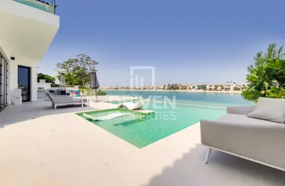 Villa - 4 Bedrooms - 5 Bathrooms for sale in Garden Homes Frond M - Garden Homes - Palm Jumeirah - Dubai