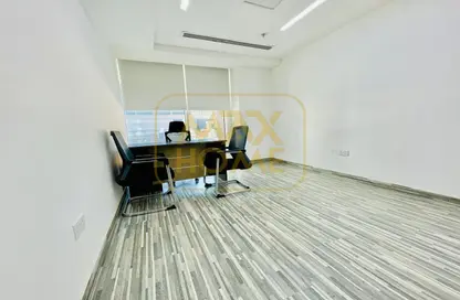 مكتب - استوديو - 4 حمامات للايجار في هانجنج جاردن تاور - الدانه - أبوظبي