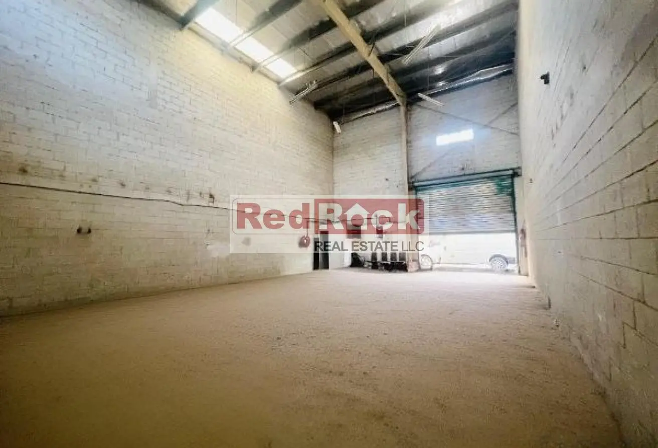 Warehouse for rent in Umm Ramool