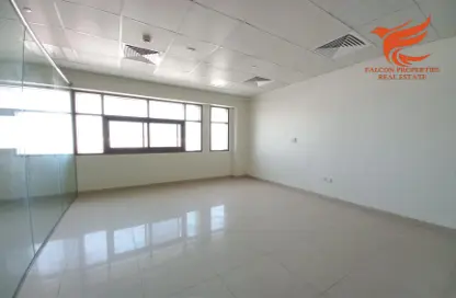Office for rent behind Centrepoint Al Dhait South