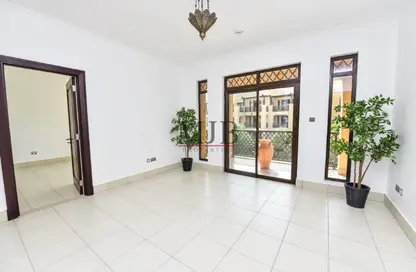 Apartment - 2 Bedrooms - 3 Bathrooms for rent in Zanzebeel 2 - Zanzebeel - Old Town - Dubai