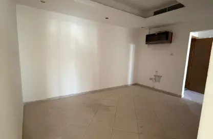 Apartment - 3 Bedrooms - 4 Bathrooms for sale in Al Majaz 3 - Al Majaz - Sharjah