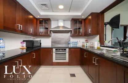 Apartment - 1 Bedroom - 2 Bathrooms for sale in 29 Burj Boulevard Tower 1 - 29 Burj Boulevard - Downtown Dubai - Dubai