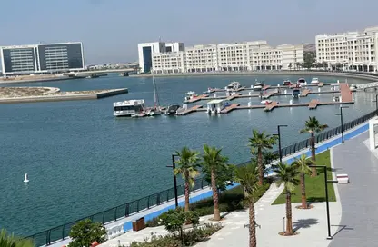 شقة - 2 غرف نوم - 3 حمامات للايجار في 17B البحيرة - لاجون - ميناء العرب - راس الخيمة - رأس الخيمة