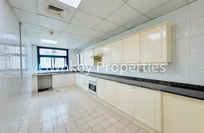 Apartment - 3 Bedrooms - 2 Bathrooms for rent in Emerald Mankhool 1 - Mankhool - Bur Dubai - Dubai