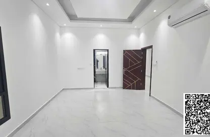 Villa - 5 Bedrooms - 7 Bathrooms for sale in Al Mowaihat 2 - Al Mowaihat - Ajman