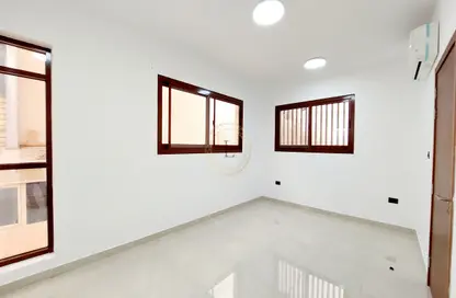 Apartment - 1 Bedroom - 2 Bathrooms for rent in Hai Al Qalaa - Al Jaheli - Al Ain