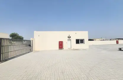 Warehouse - Studio - 1 Bathroom for rent in Al Sajaa Industrial - Al Sajaa - Sharjah
