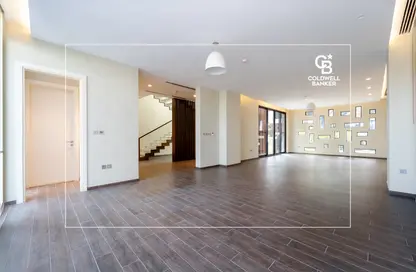 Villa - 4 Bedrooms - 4 Bathrooms for rent in Umm Suqeim 2 Villas - Umm Suqeim 2 - Umm Suqeim - Dubai