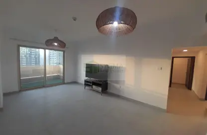 شقة - 2 غرف نوم - 3 حمامات للايجار في برج أيكون 1 - (JLT) مجمع M - أبراج بحيرة الجميرا - دبي