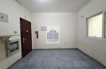 Apartment - Studio - 1 Bathroom for rent in Fire Station Road - Muwaileh - Sharjah