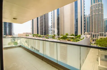 Apartment - 3 Bedrooms - 4 Bathrooms for rent in Bahwan Tower Downtown - Downtown Dubai - Dubai