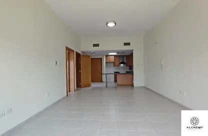 شقة - غرفة نوم - 2 حمامات للبيع في مبنى 108-137 - طراز حديث - ديسكفري غاردنز - دبي