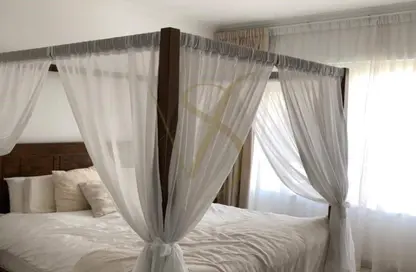 صورة لـ غرفة- غرفة النوم شقة - غرفة نوم - 2 حمامات للايجار في ميلينيوم بن غاطي ريزيدنسز - الخليج التجاري - دبي ، صورة رقم 1