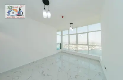 Apartment - 3 Bedrooms - 4 Bathrooms for rent in Oasis Tower - Al Rashidiya 1 - Al Rashidiya - Ajman
