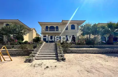 Villa - 4 Bedrooms - 5 Bathrooms for rent in Garden Homes Frond E - Garden Homes - Palm Jumeirah - Dubai