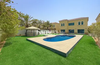 Villa - 4 Bedrooms - 5 Bathrooms for rent in Legacy - Jumeirah Park - Dubai