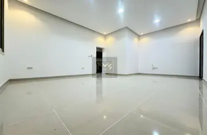 Apartment - 1 Bathroom for rent in Al Mushrif - Abu Dhabi