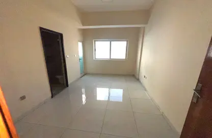 Apartment - 2 Bedrooms - 2 Bathrooms for rent in Al Muraqqabat - Deira - Dubai Apartment - 2 Bedrooms - 2 Bathrooms for rent in Al Muraqqabat - Deira - Dubai