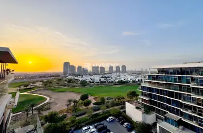 Apartment - 1 Bedroom - 2 Bathrooms for sale in Golf Veduta B - Golf Veduta Hotel Apartments - DAMAC Hills - Dubai