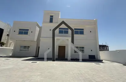 Villa - 5 Bedrooms - 7 Bathrooms for sale in Al Merief - Khalifa City - Abu Dhabi