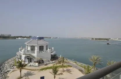 Apartment - 1 Bedroom - 2 Bathrooms for sale in Azure Residences - Palm Jumeirah - Dubai