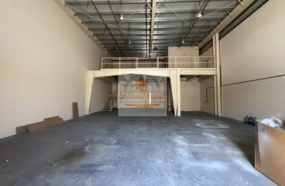 Warehouse - Studio - 1 Bathroom for rent in Al Sajaa Industrial - Al Sajaa - Sharjah
