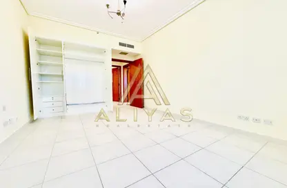 Apartment - 2 Bedrooms - 3 Bathrooms for rent in 21st Century Tower - Sheikh Zayed Road - Dubai